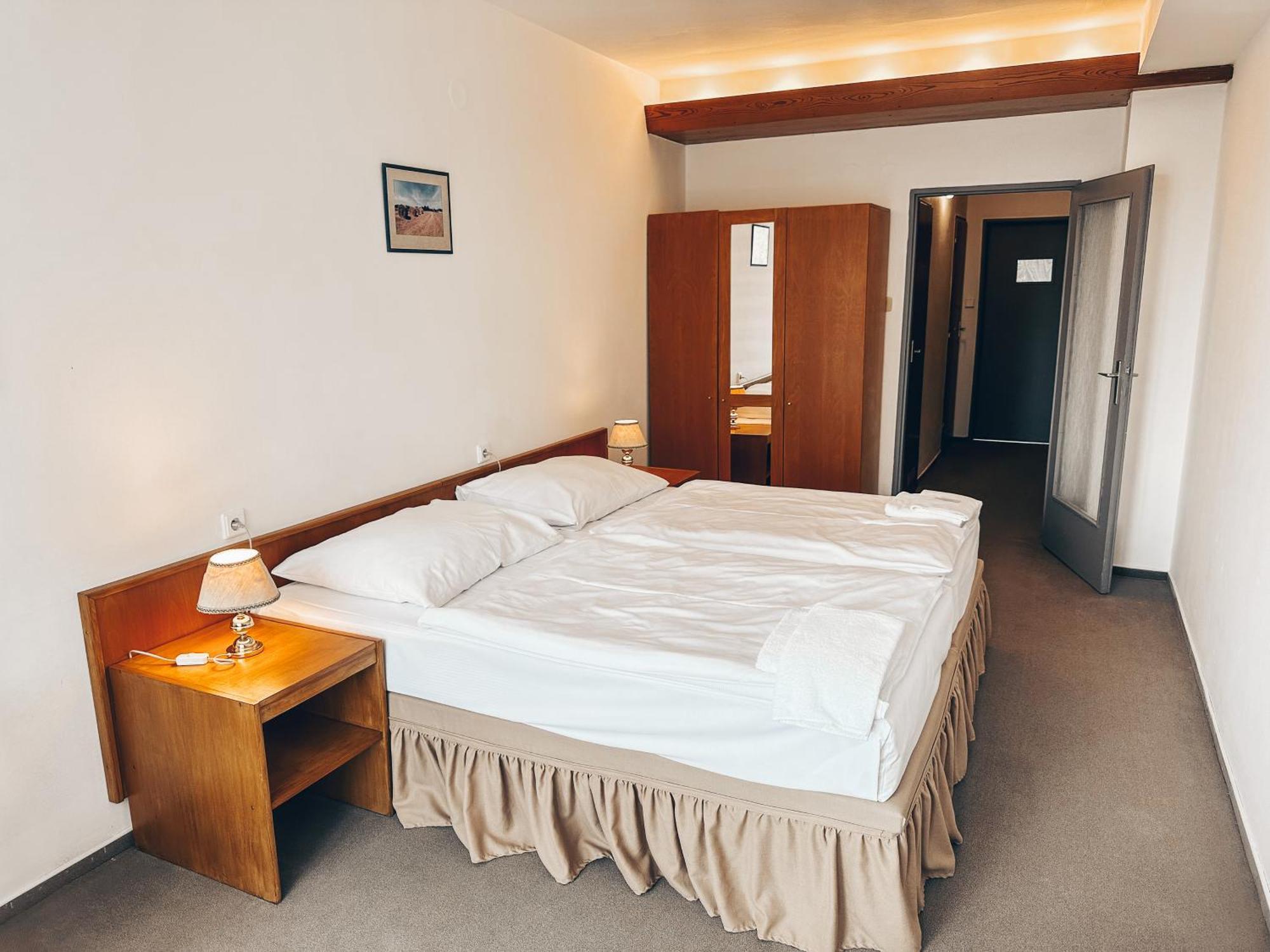Hotel Medlov Nove Mesto na Morave Zewnętrze zdjęcie